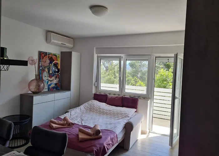 With Forest & Sea View Apartamento