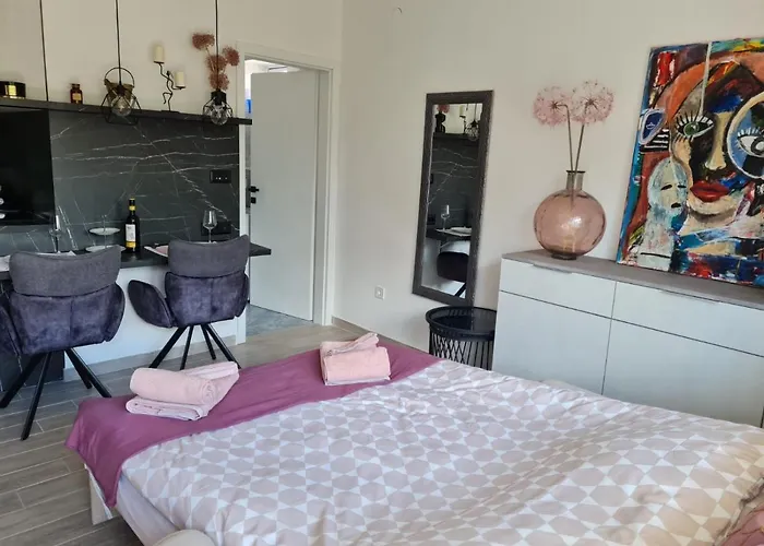 With Forest & Sea View * Seline